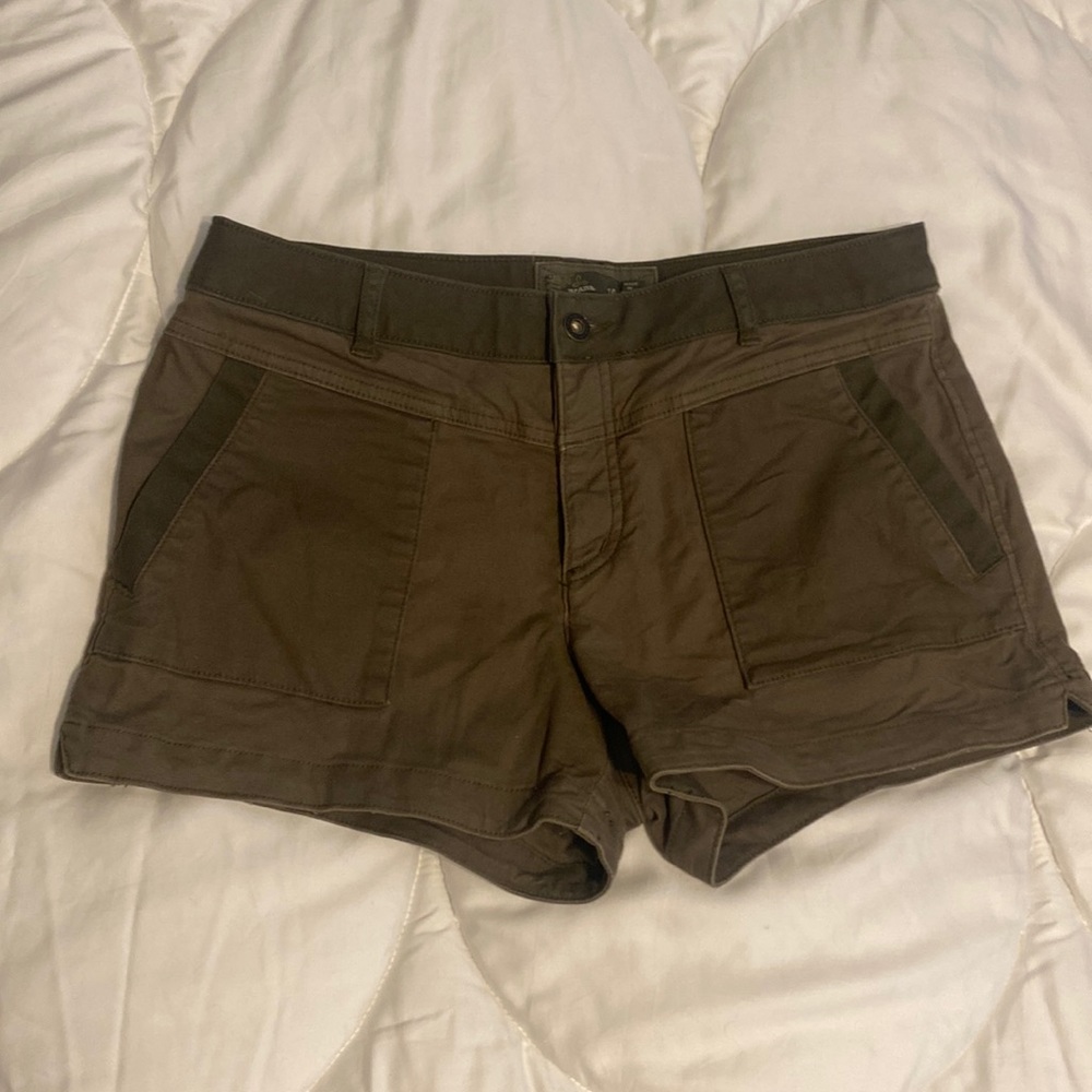 Prana green shorts women’s size 10